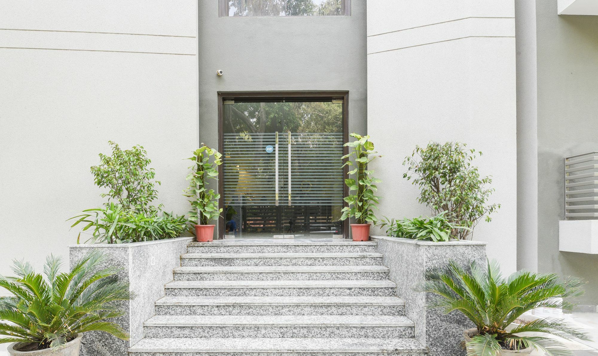 Treebo Iffco Chowk Gurgaon Esterno foto